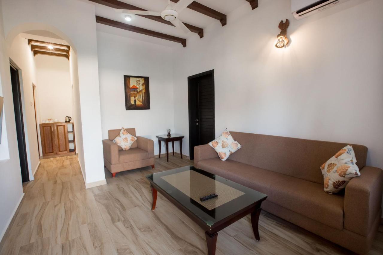 Aya Sophia Villa Garden Hotel Darüsselam Dış mekan fotoğraf