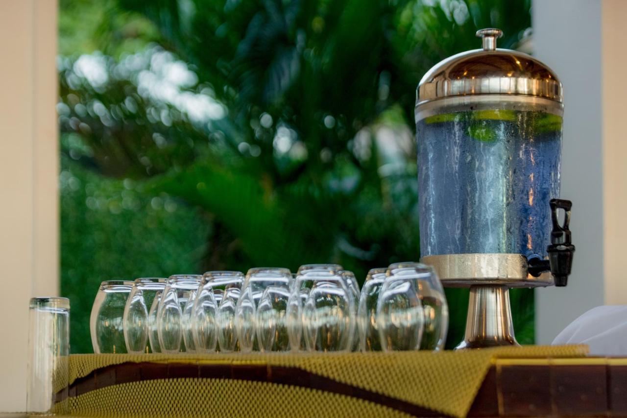 Aya Sophia Villa Garden Hotel Darüsselam Dış mekan fotoğraf
