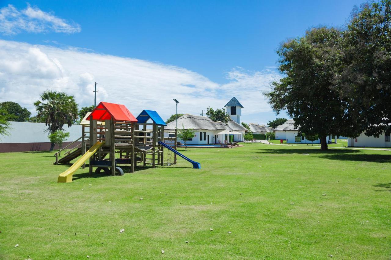 Aya Sophia Villa Garden Hotel Darüsselam Dış mekan fotoğraf